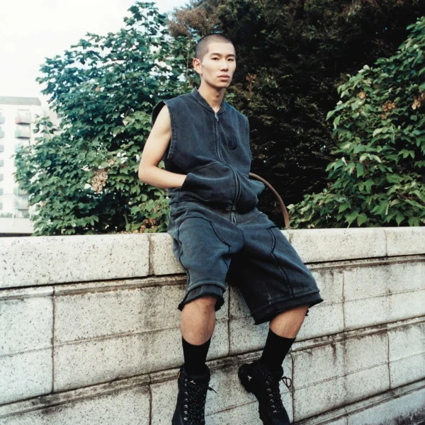 theground_brands_Nomanual 1
