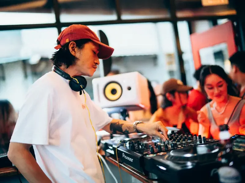 theground_opening events_01